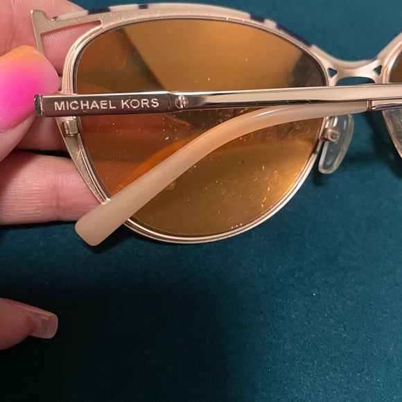 Michael Kors Pink Tinted Round Cateye Women\'s Sunglasses main image 5